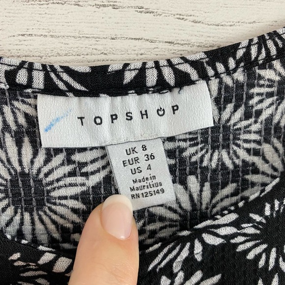 Topshop Daisy Print Short Sleeve Maxi Dress Modest | 4 - Picture 8 of 9